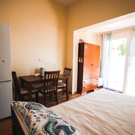 Moon-Light Studio Hotel Larnaca Ngoại thất bức ảnh