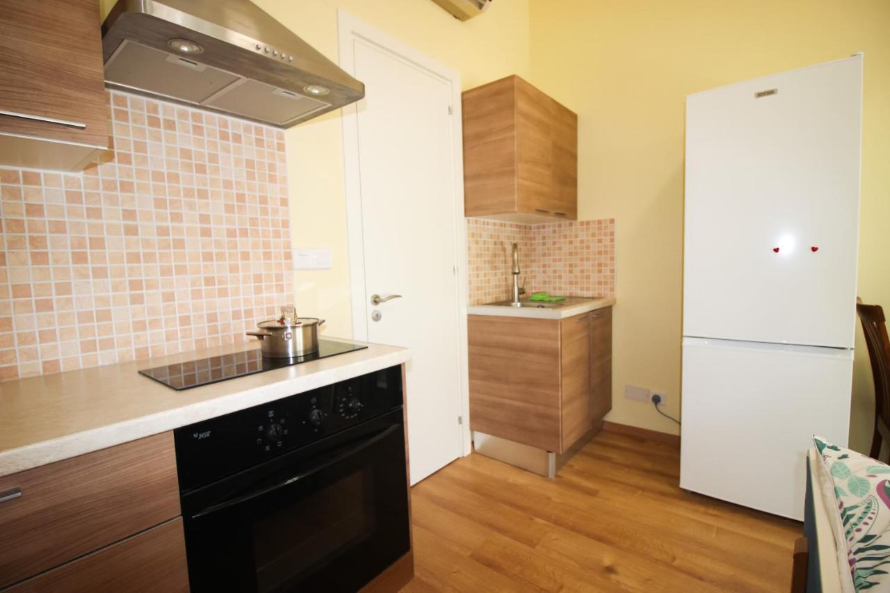Moon-Light Studio Hotel Larnaca Ngoại thất bức ảnh