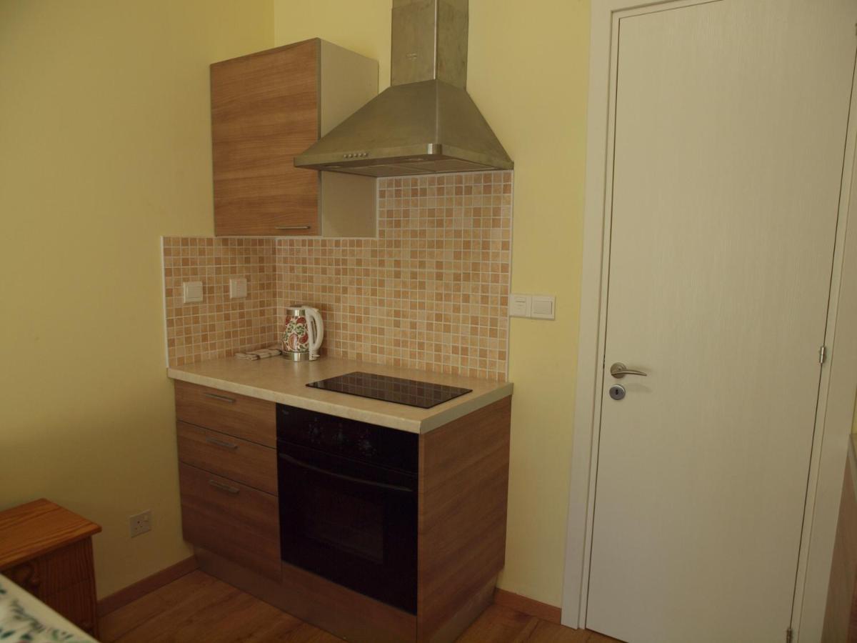 Moon-Light Studio Hotel Larnaca Ngoại thất bức ảnh